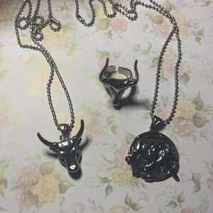 3 PC Silver Bull Necklace and Ring Set